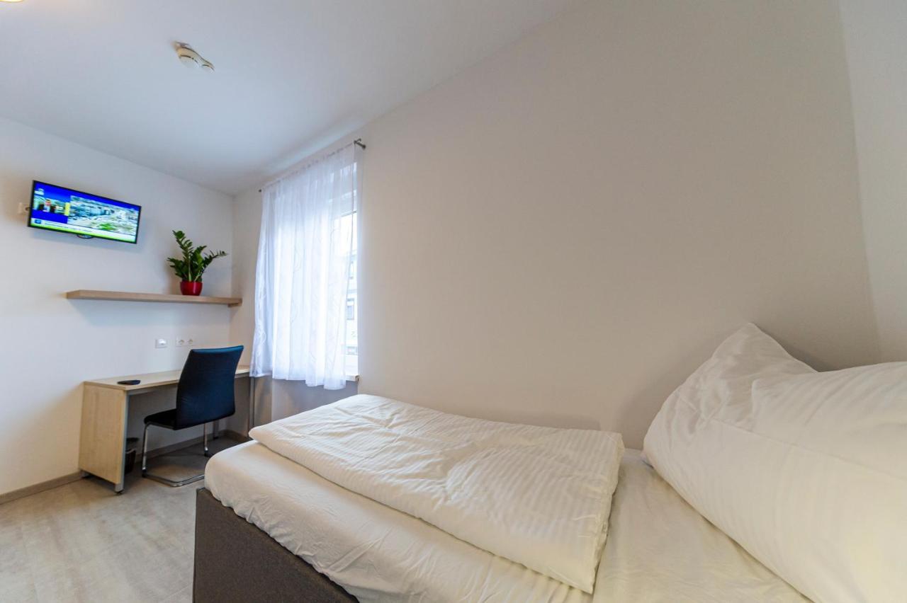 Zeltweg-Rooms Экстерьер фото