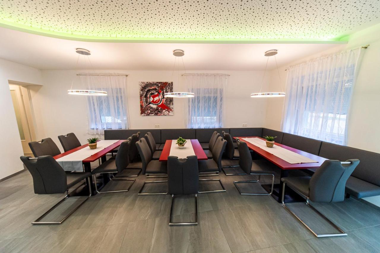 Zeltweg-Rooms Экстерьер фото