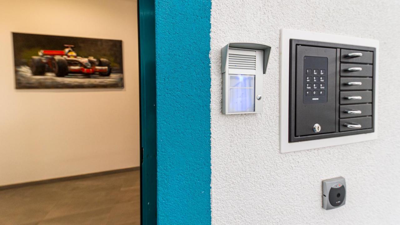 Zeltweg-Rooms Экстерьер фото